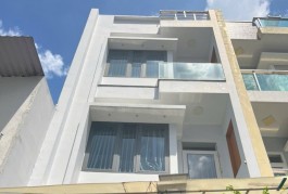 NHÀ ĐẸP Ở NGAY - 4 TẦNG - TỈNH LỘ 10 THÔNG ĐƯỜNG 29 - KHU TÊN LỬA - 57M2 - HẺM 4M - GIÁ 5.2 TỶ